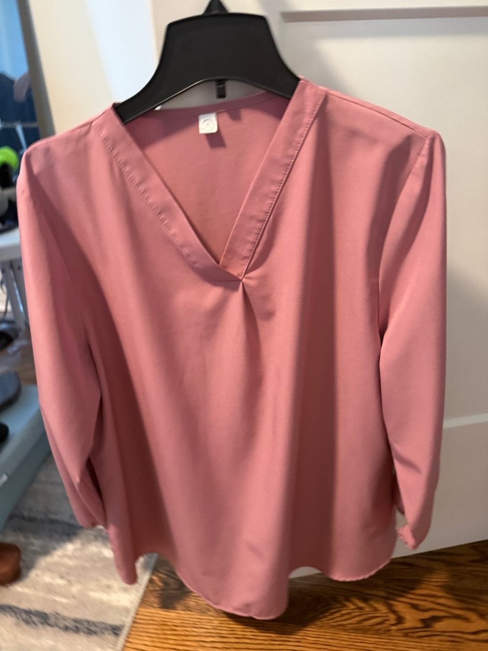 Women's V-Neck Blouse - Dusty Rose